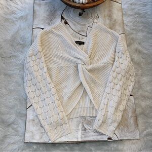 GORGEOUS ALMOST FAMOUS TWIST SWEATER👑